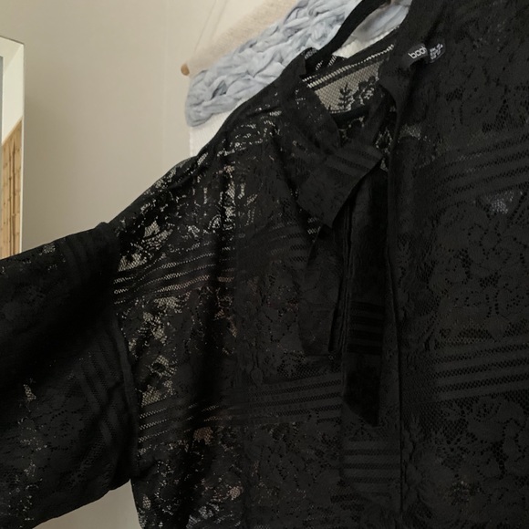 Black blouse - Picture 1 of 2